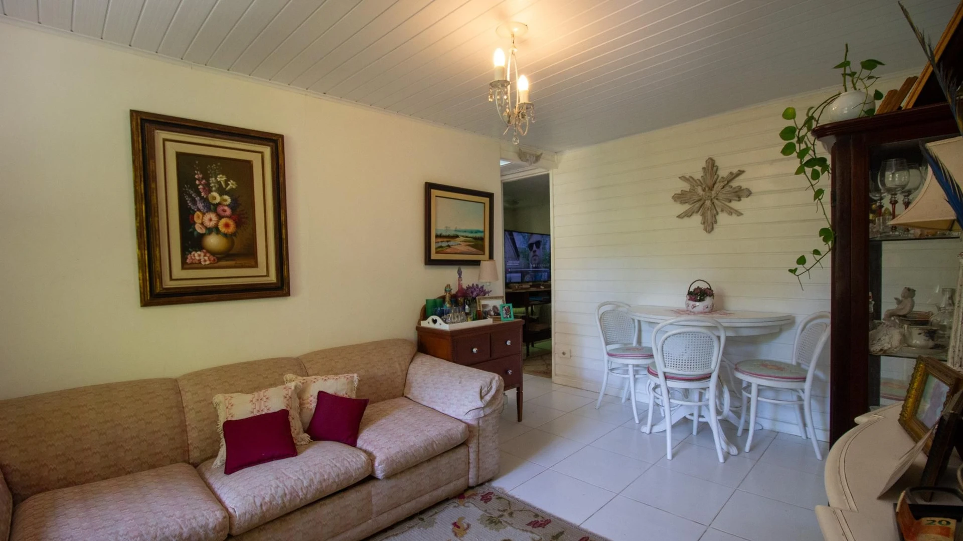 Furnished house with 5 bedrooms and 3 bathrooms — photo 8