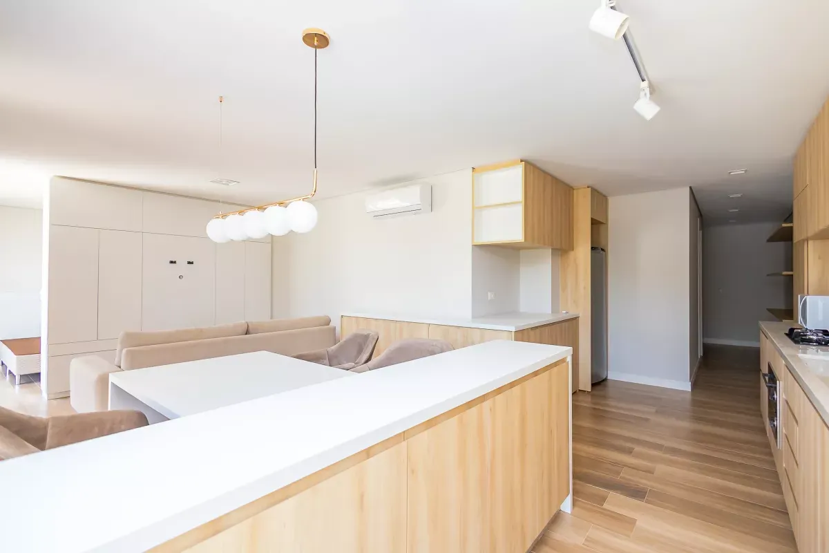 One-bedroom apartment with floor-to-ceiling windows — photo 20