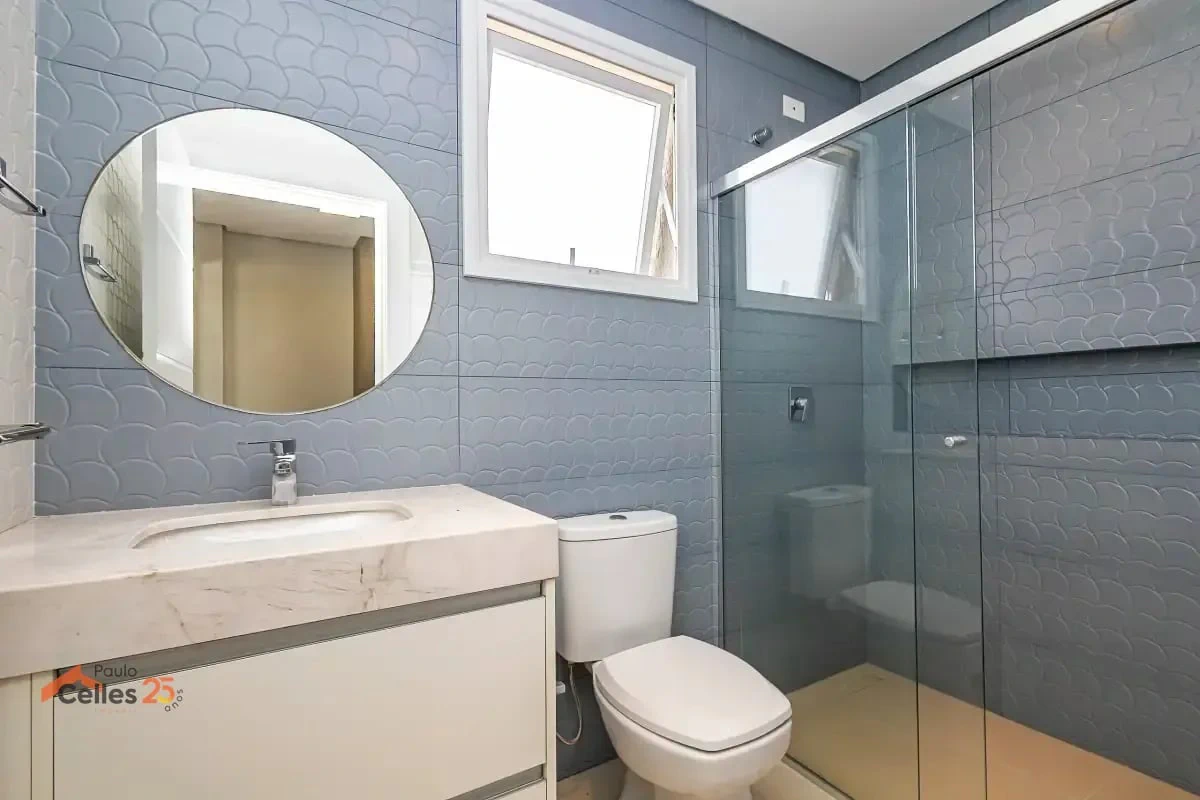 Furnished house, 275 m², with a glass-enclosed balcony — photo 25