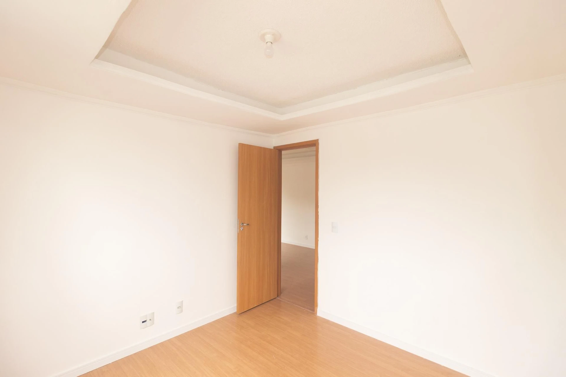 Apartamento com piso de madeira ou laminado, Cosmos — photo 13