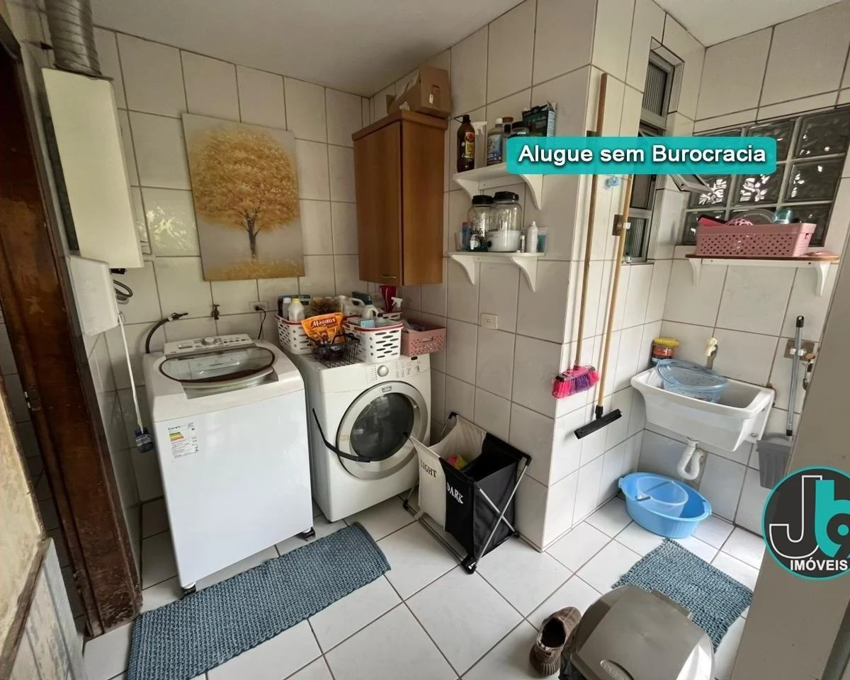 Furnished house with 5 bedrooms and 3 bathrooms — photo 4