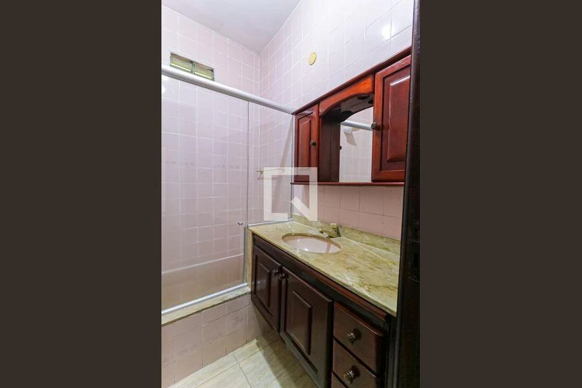House, 240 m², with a bathtub — photo 33