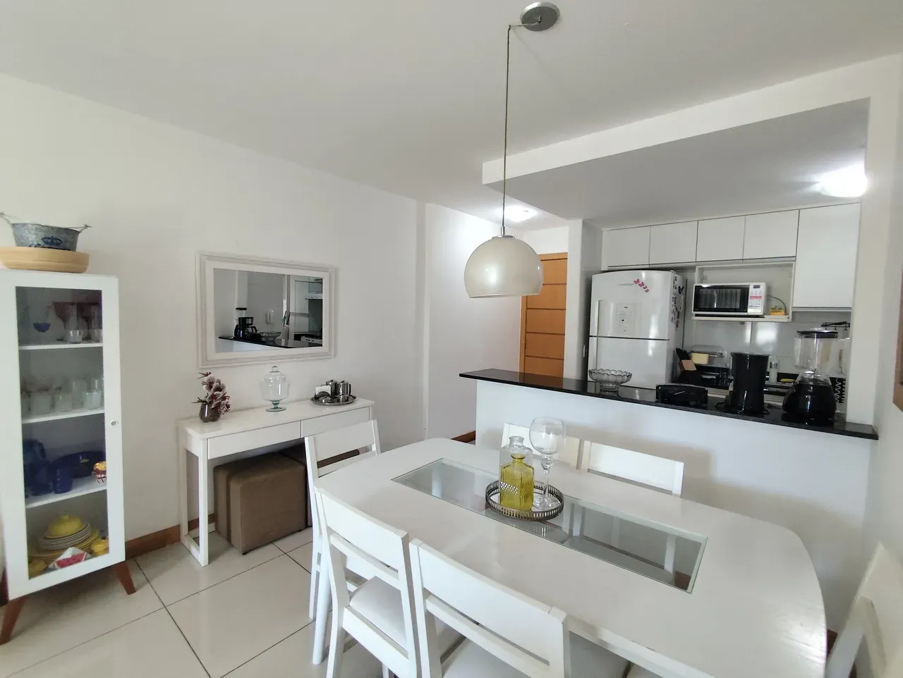 Furnished 3-bedroom apartment with open-plan kitchen — photo 11