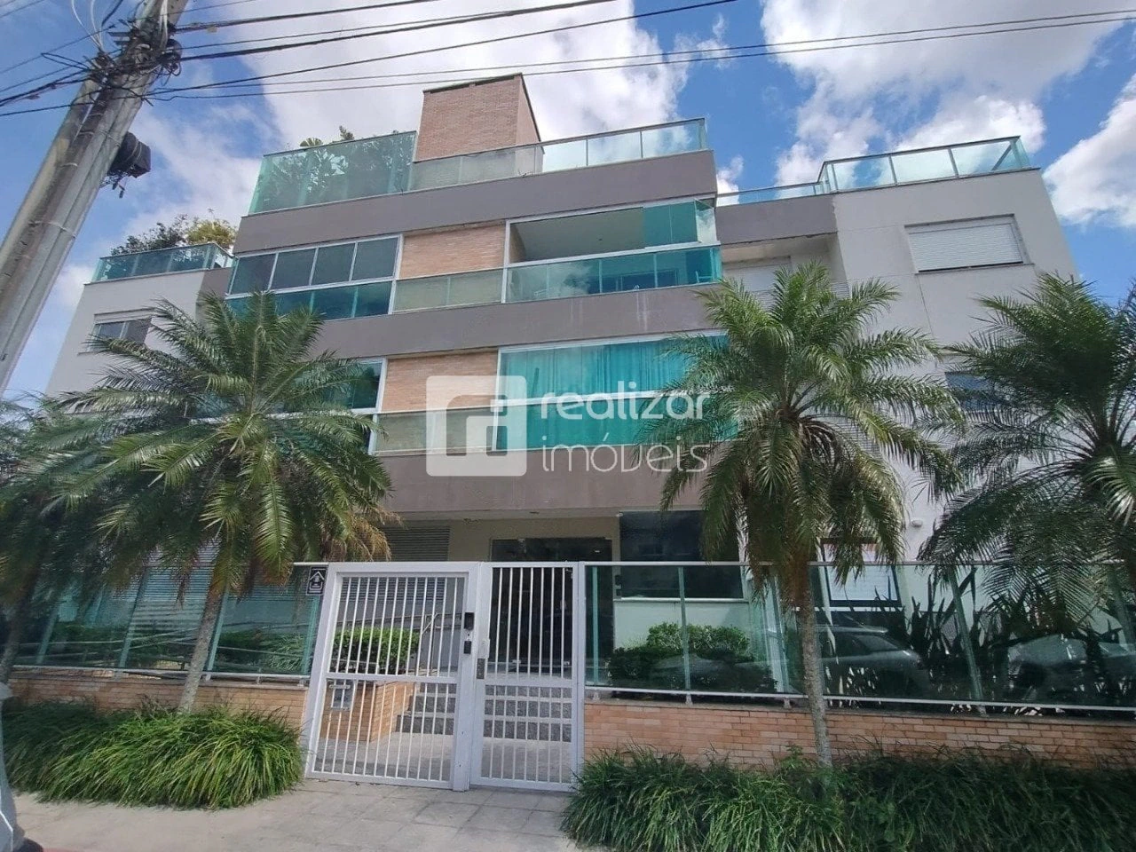 3-bedroom apartment with balcony and private barbecue — photo 21