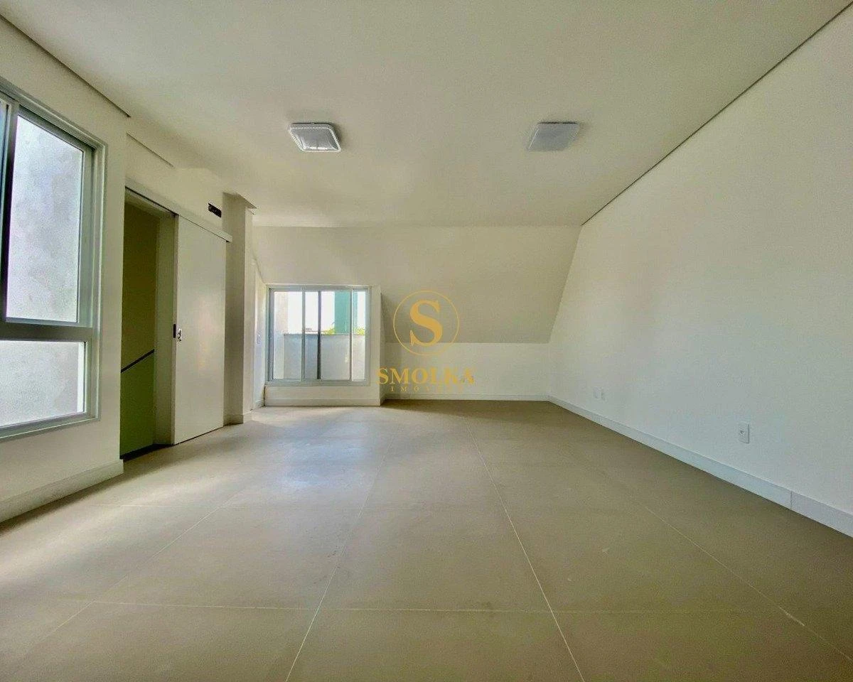 184 m² rental home with 4 en-suite bedrooms — photo 29