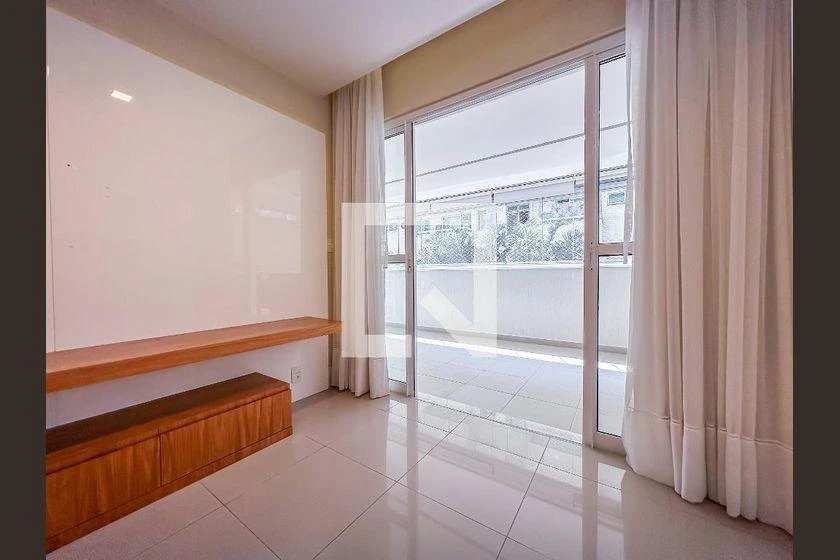 4 quartos e varanda envidraçada: apartamento de 107 m² — photo 3