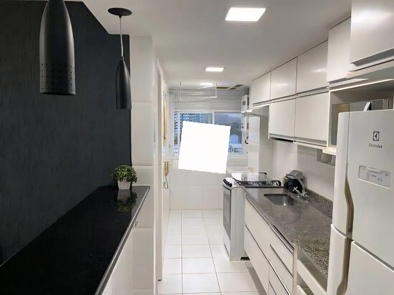 Apartamento mobiliado com 3 quartos e cozinha integrada — photo 10