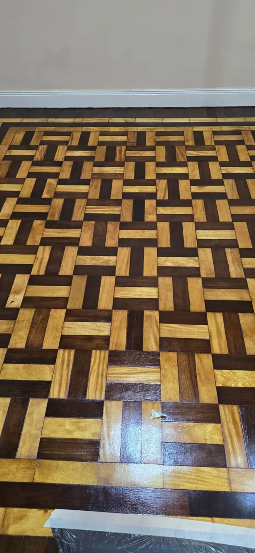 Apartamento de 3 quartos com piso de madeira ou laminado — photo 16