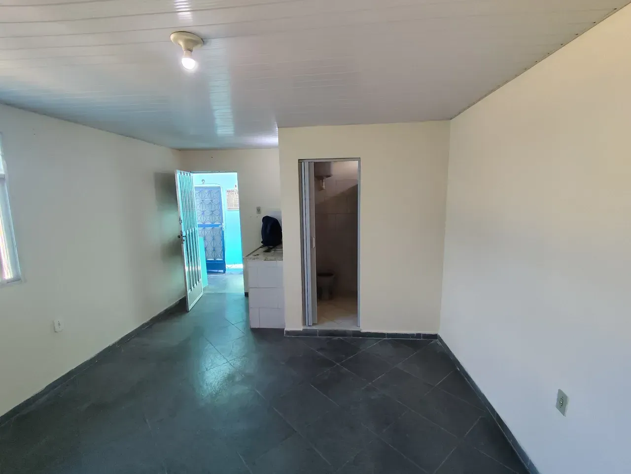 Unfurnished studio, 35 m², 1 bedroom and 1 bathroom — photo 8