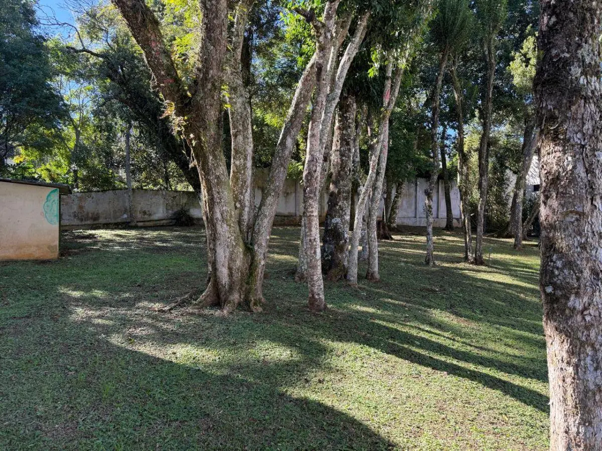 Furnished house with 5 bedrooms and 3 en-suite baths