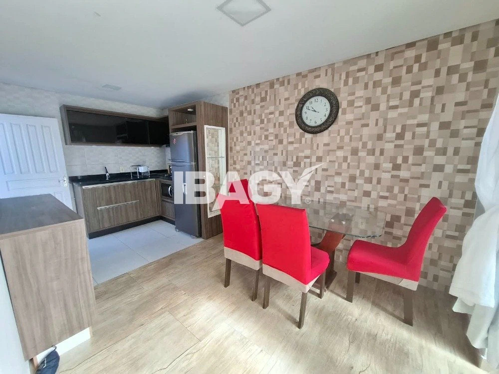3-bedroom house with a private pool — photo 2
