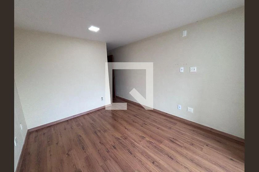 House with 4 en-suite bedrooms, 329 m² and 3 parking — photo 38