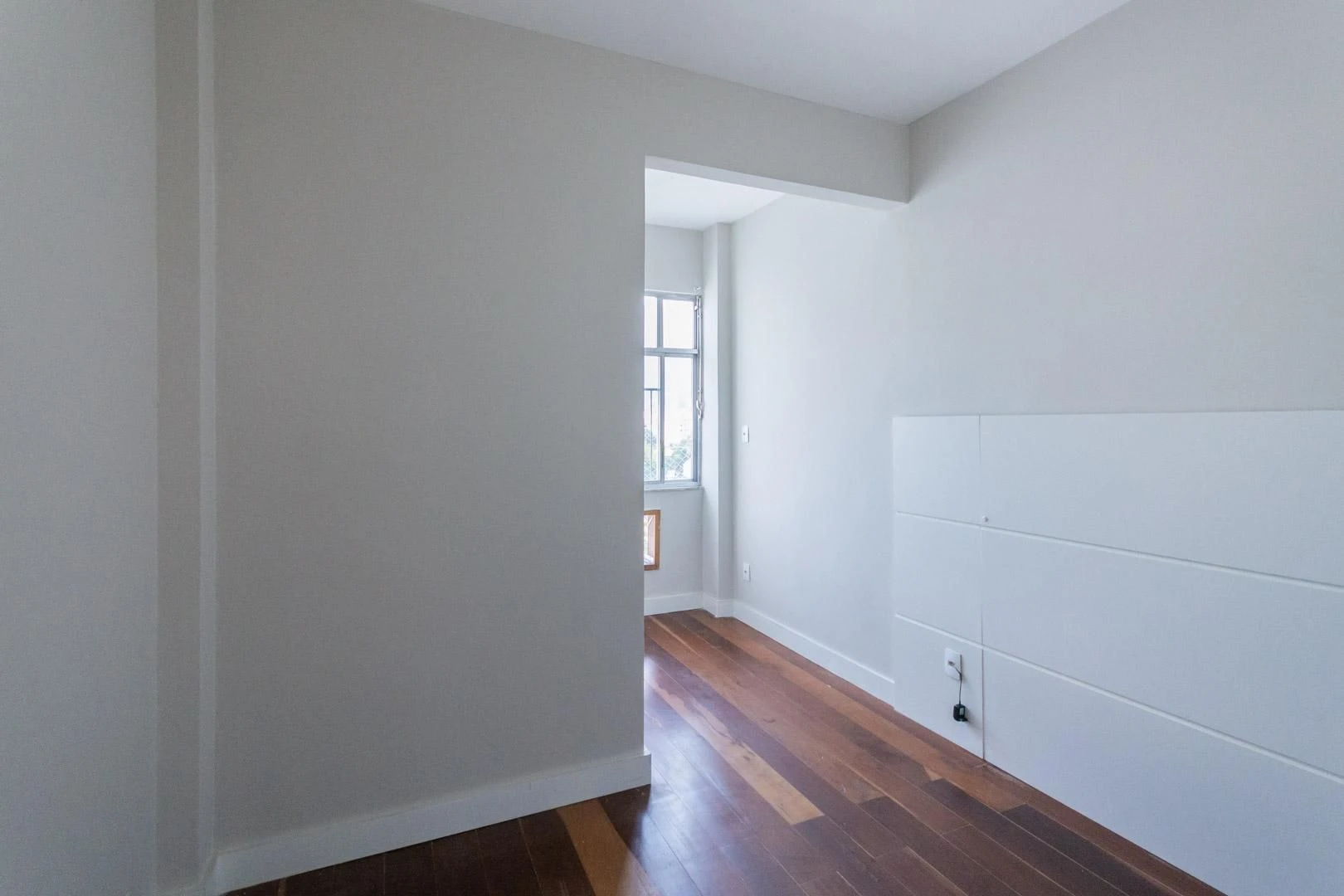 Wood or laminate floors in a 2-bedroom apartment, 64 m² — photo 12