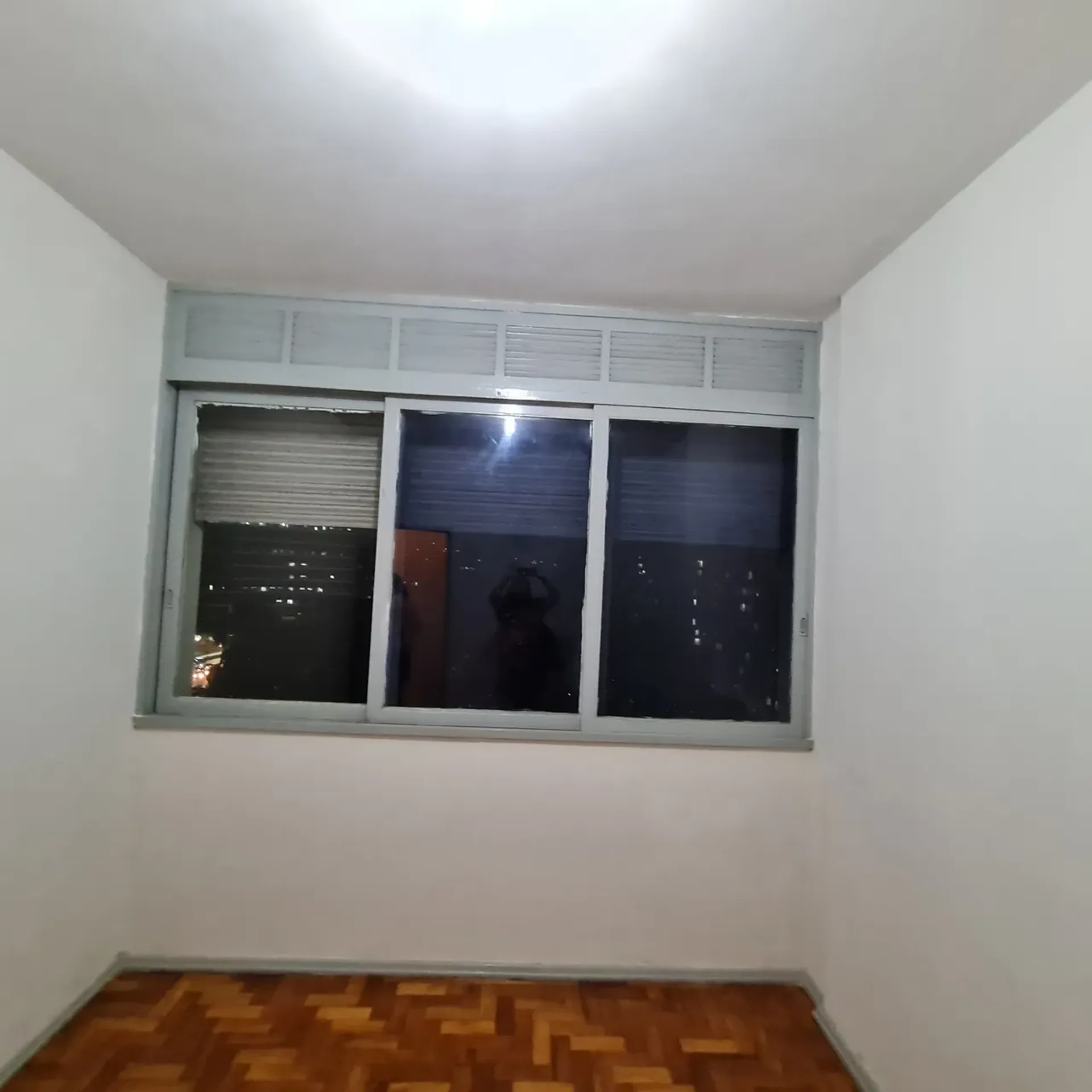 Apartment on the 9th floor with wood or laminate floors — photo 48