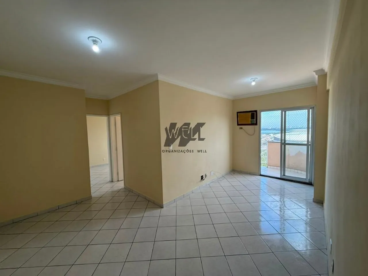 2-bedroom apartment with separate kitchen and parking — photo 4