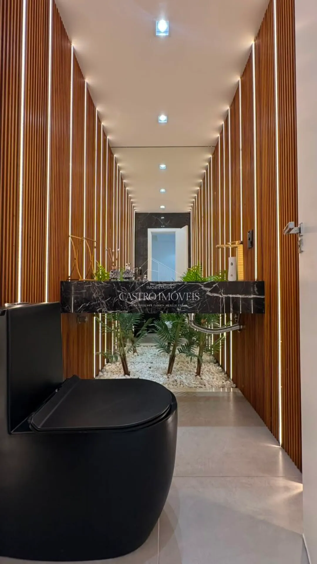 540 m² triplex house with 4 en-suite bedrooms — photo 39