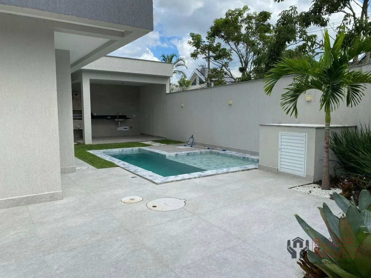 Casa com 4 dormitórios e 220 m² com varanda e churrasqueira — photo 12