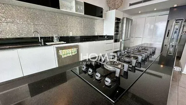 Меблированный дом с 5 спальнями и 700 м² — photo 31