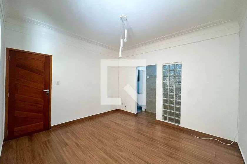 Apartamento de 3 quartos com cozinha separada e 70 m² — photo 15