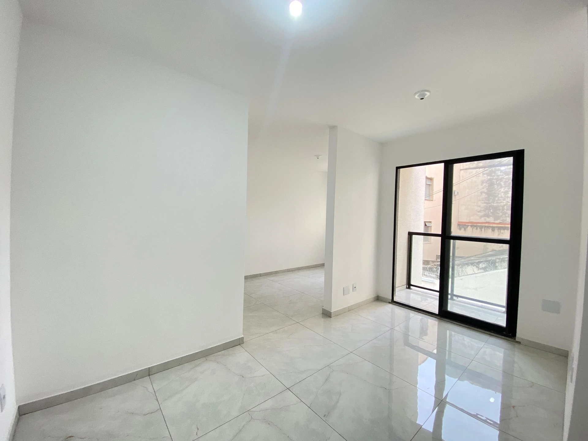Rental apartment with 2 bedrooms and 4 parking spaces — photo 25