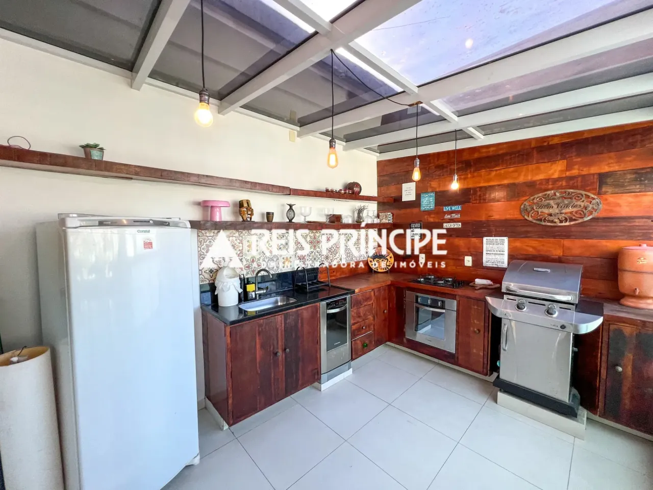 Furnished apartment with 3 bedrooms and 3 bathrooms — photo 8