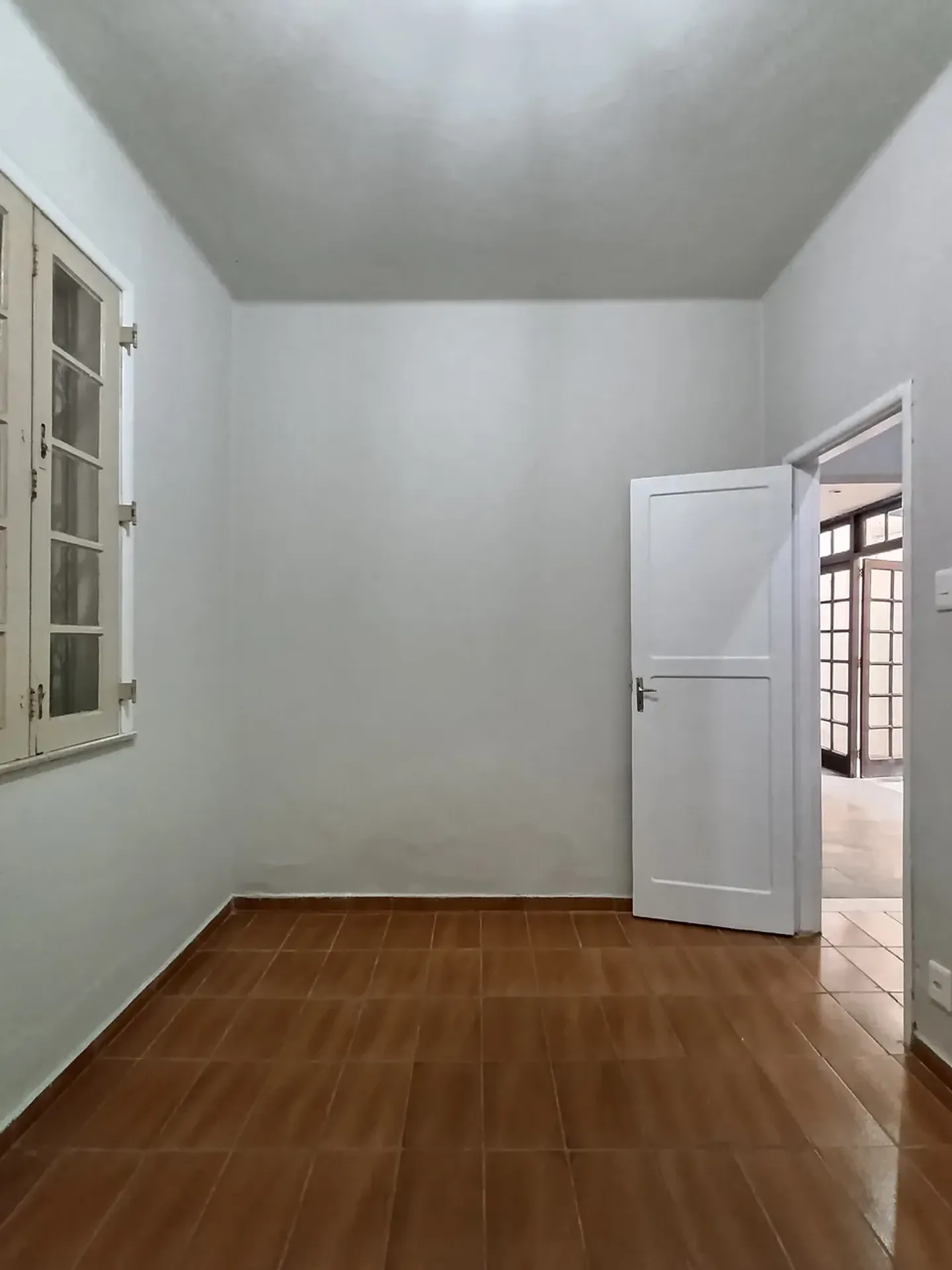 3-bedroom apartment, 1 with its own bathroom, 81 m² — photo 10