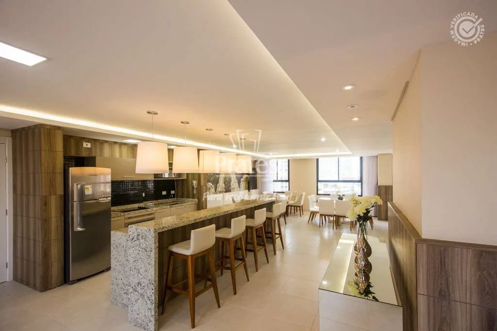 Wood or laminate floors in a one-bedroom apartment, 35 m² — photo 20