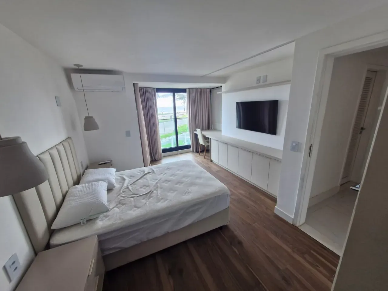 Furnished house, 280 m², with a water view — photo 12