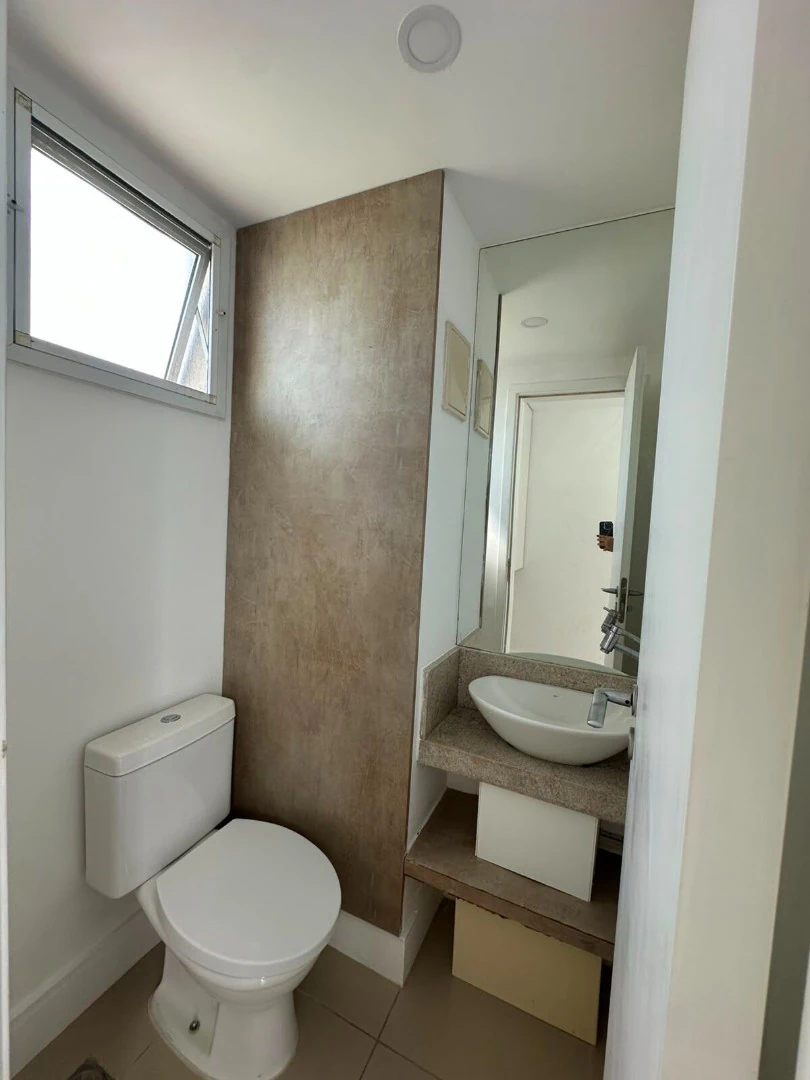 4-bedroom apartment with a balcony, 900 m² total area — photo 10