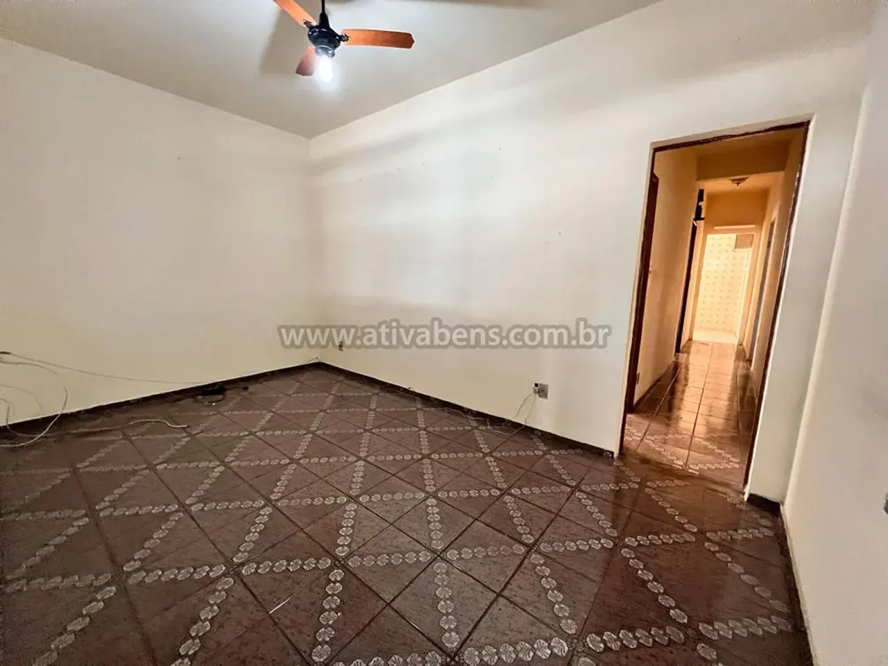 Casa sem mobília com 2 quartos e churrasqueira — photo 2