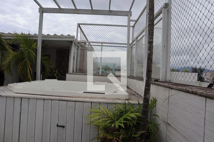 3-bedroom apartment with balcony and 172 m² — photo 37