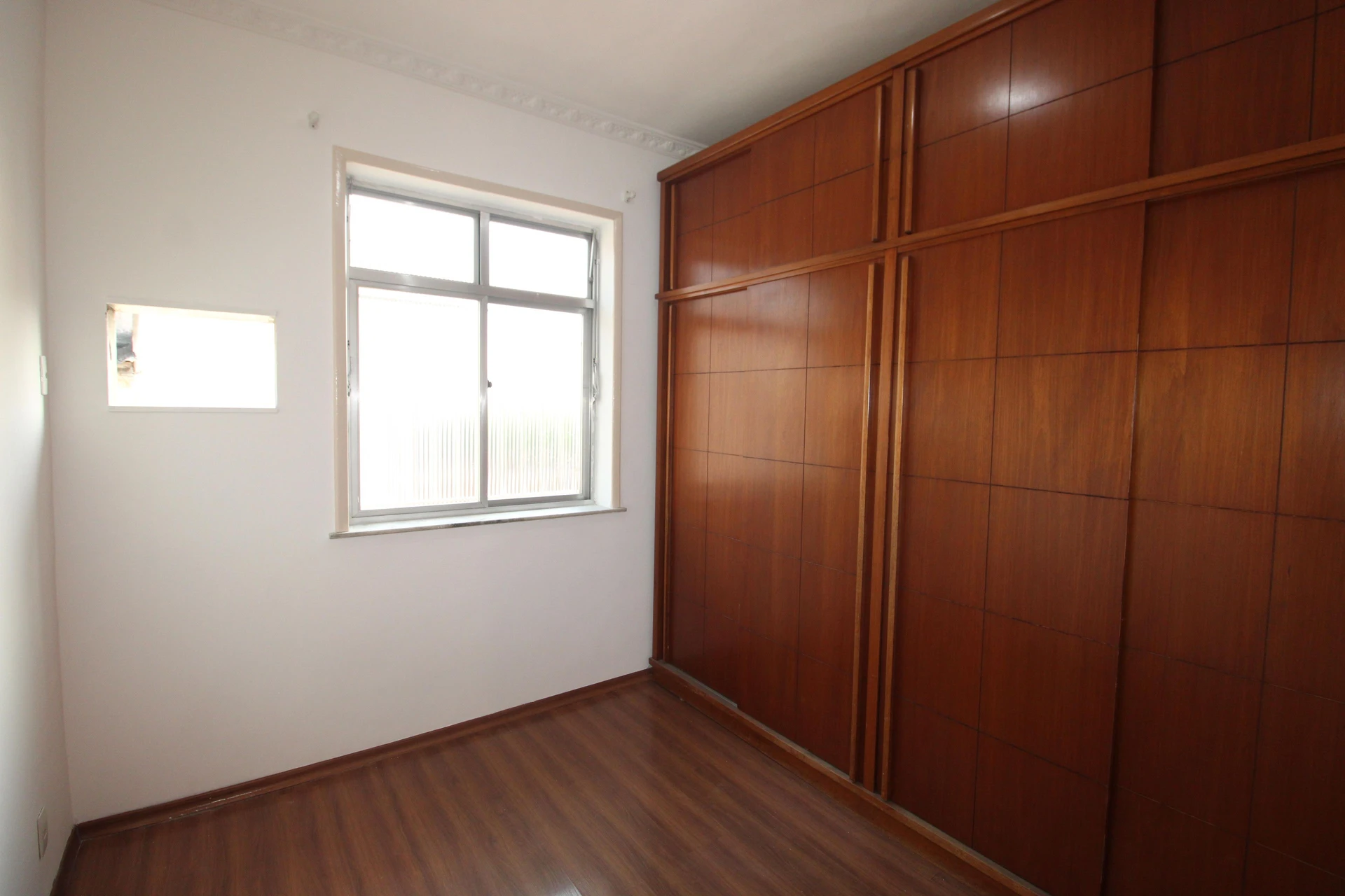 Apartment, 86 m², with wood or laminate floors — photo 11