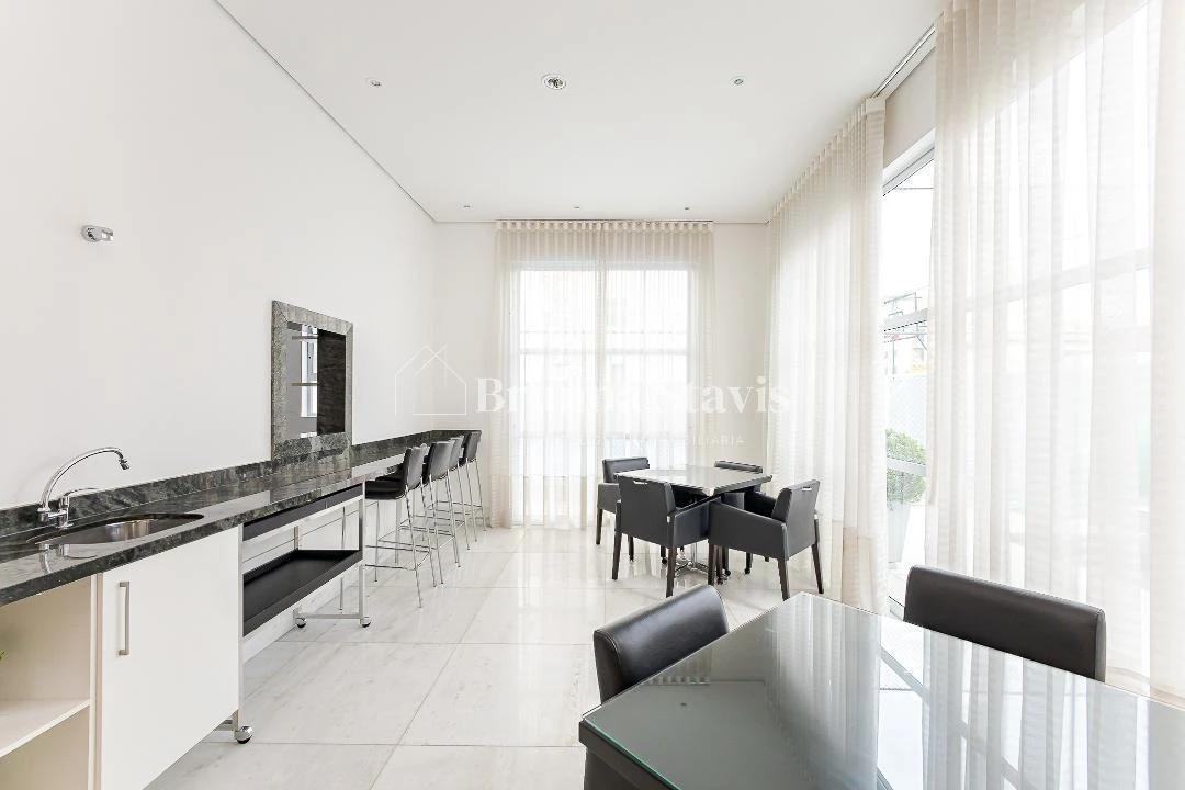 Furnished apartment of 379 m² with 3 en-suite suites — photo 11