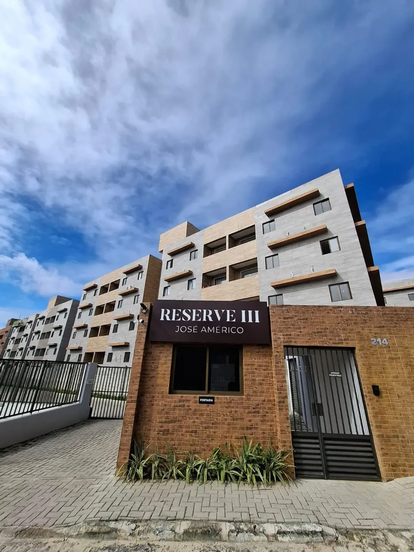 Балкон с грилем и 2 спальни: квартира 50 м² — photo 2