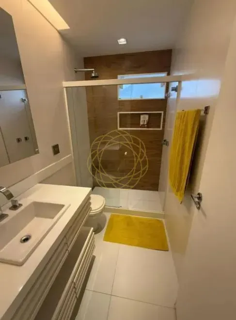 Casa de 360 m² con balcón gourmet y espacio de home office — photo 17