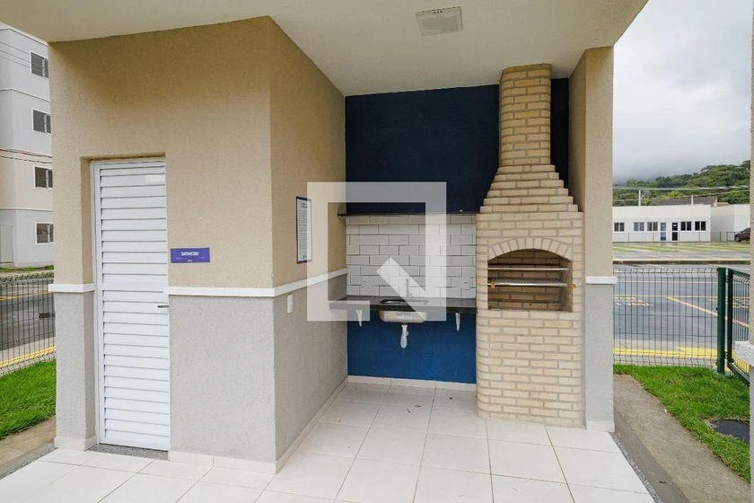 2-bedroom rental apartment with balcony sink and grill — photo 29