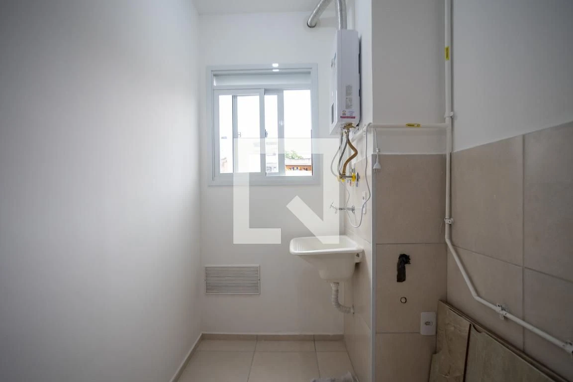 2-bedroom apartment in a building with a gym — photo 26