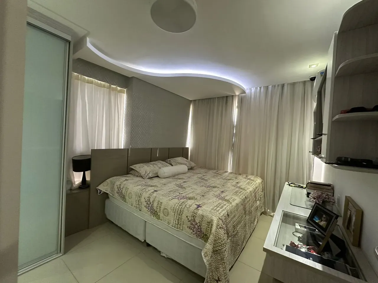 141 m² apartment with a washing machine and a home office — photo 5