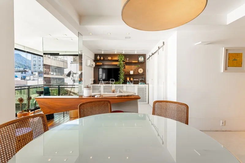 Furnished duplex apartment with 1 bedroom and 3 bathrooms — photo 9