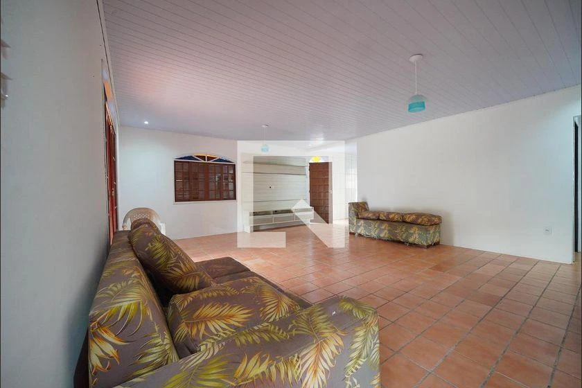 Casa com 3 quartos, 240 m² e 12 vagas de garagem — photo 2