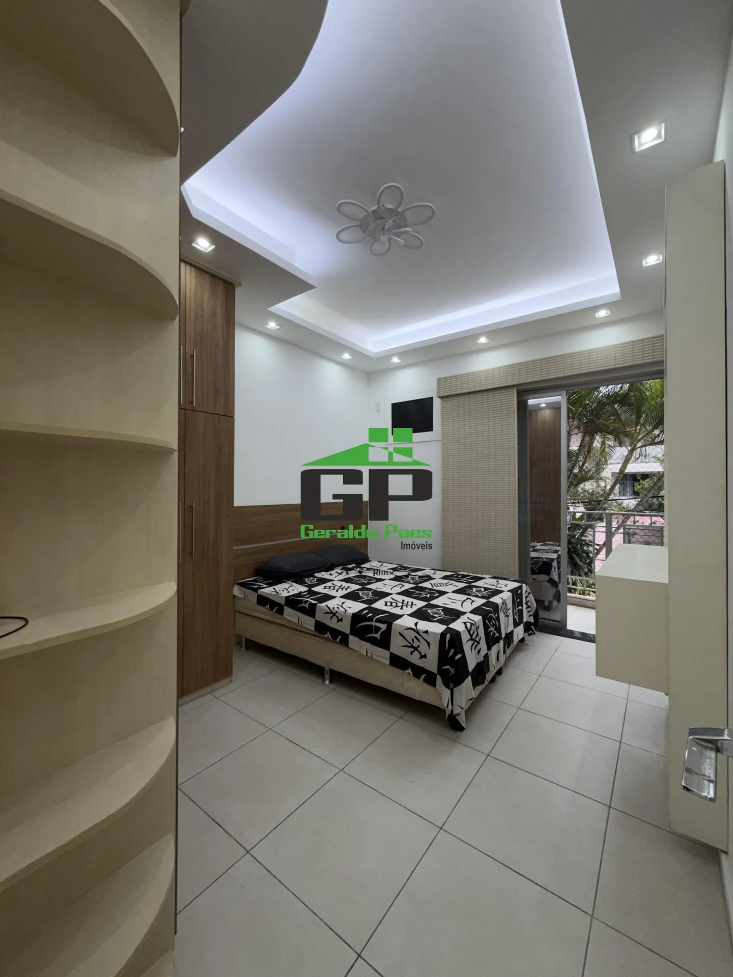 3-bedroom apartment with a washing machine — photo 20