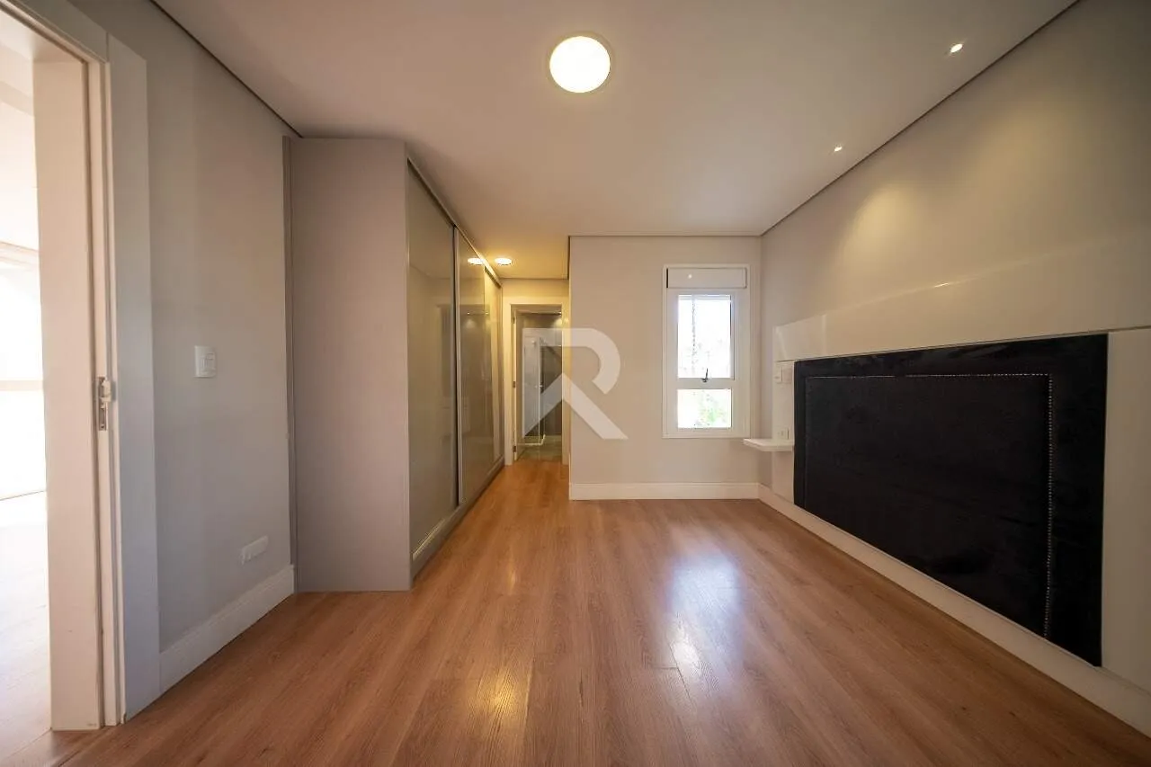 House, 441 m², with a private BBQ — photo 15