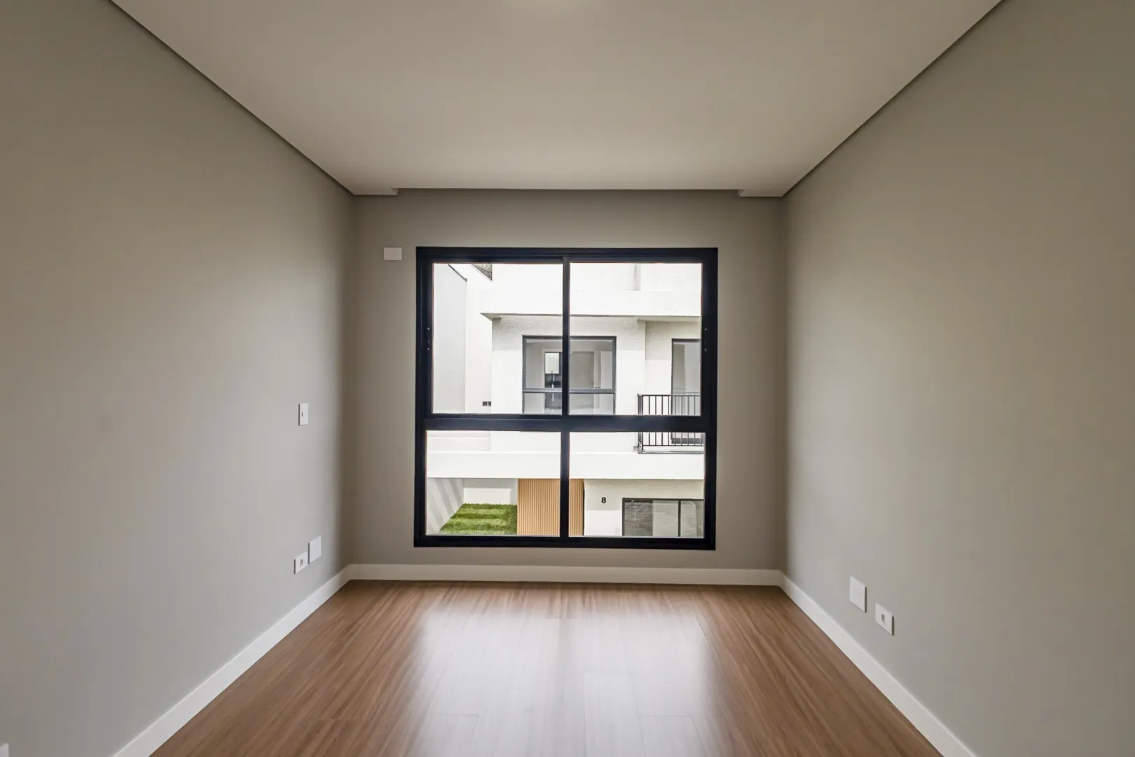 House with 3 bedrooms, 3 baths and 2 parking spots — photo 21