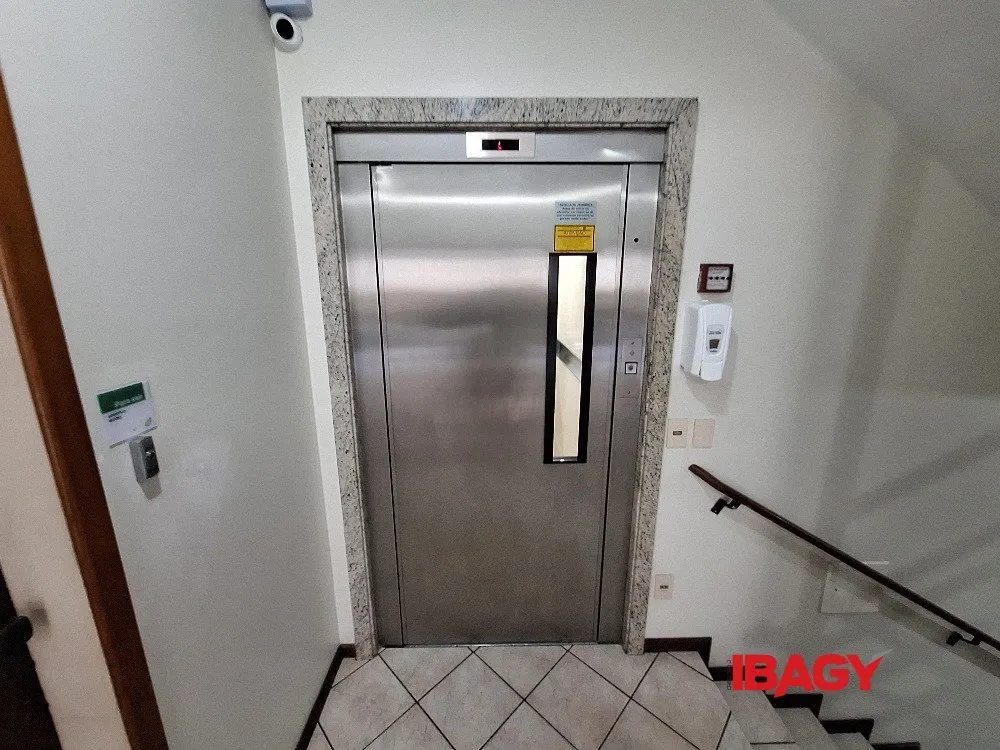Furnished apartment with 2 bedrooms and 71 m² — photo 20