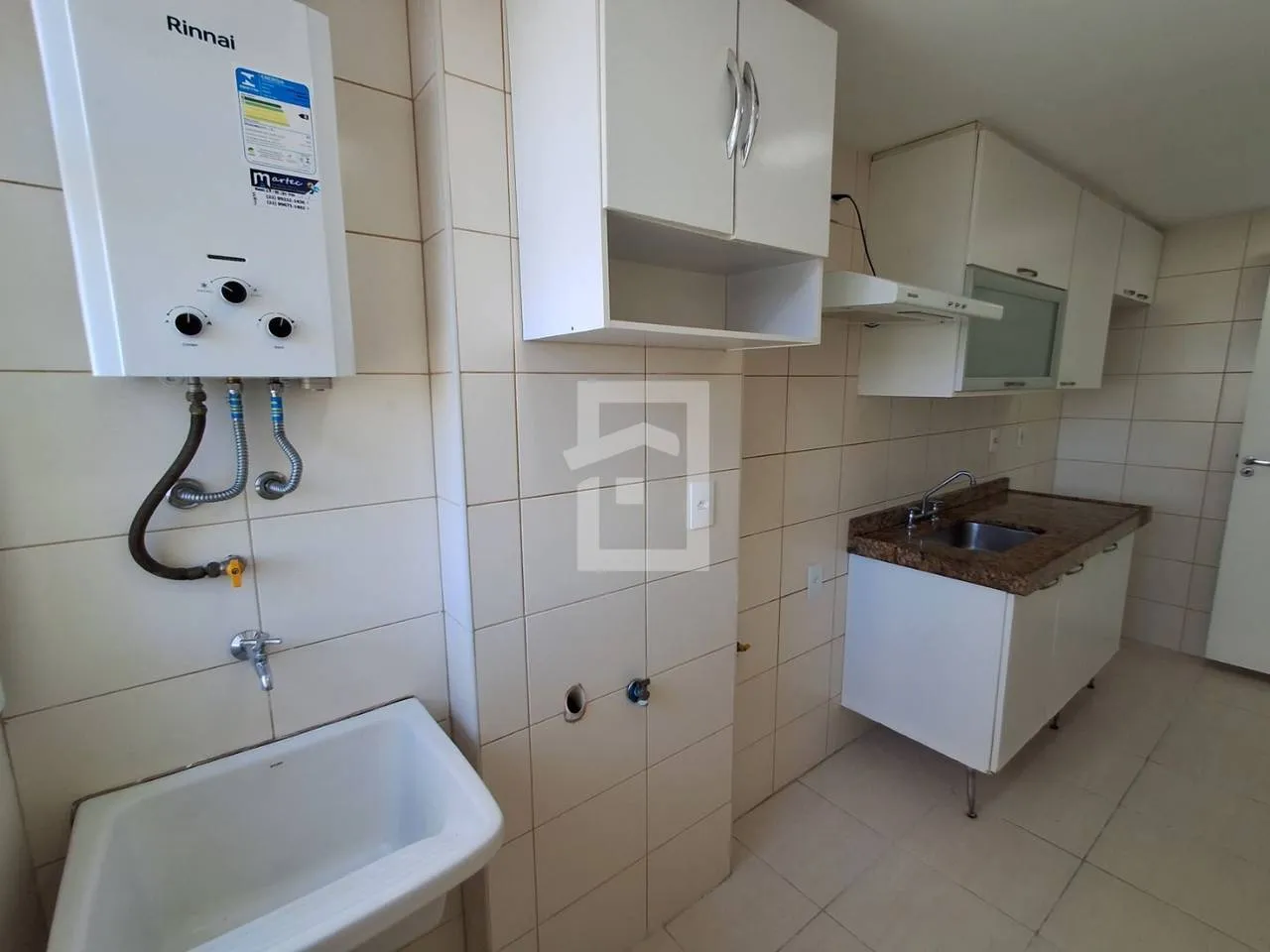 Glass-enclosed balcony in a 2-bedroom apartment, 64 m² — photo 12