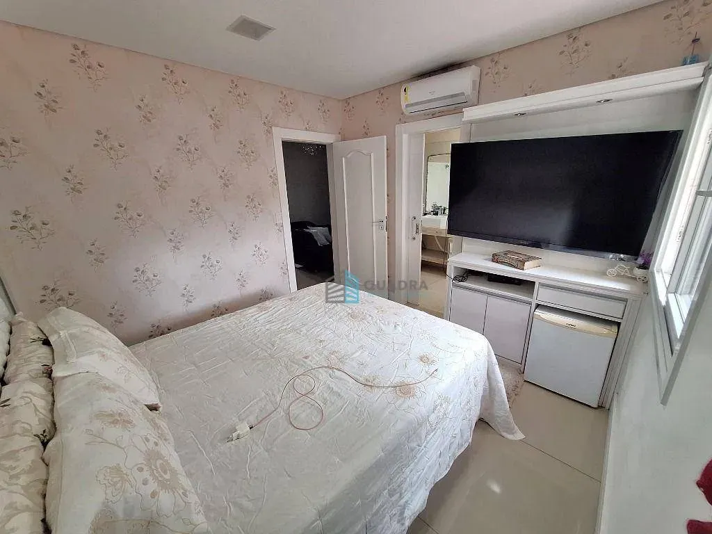 5-bedroom house with a private pool in Florianópolis — photo 52