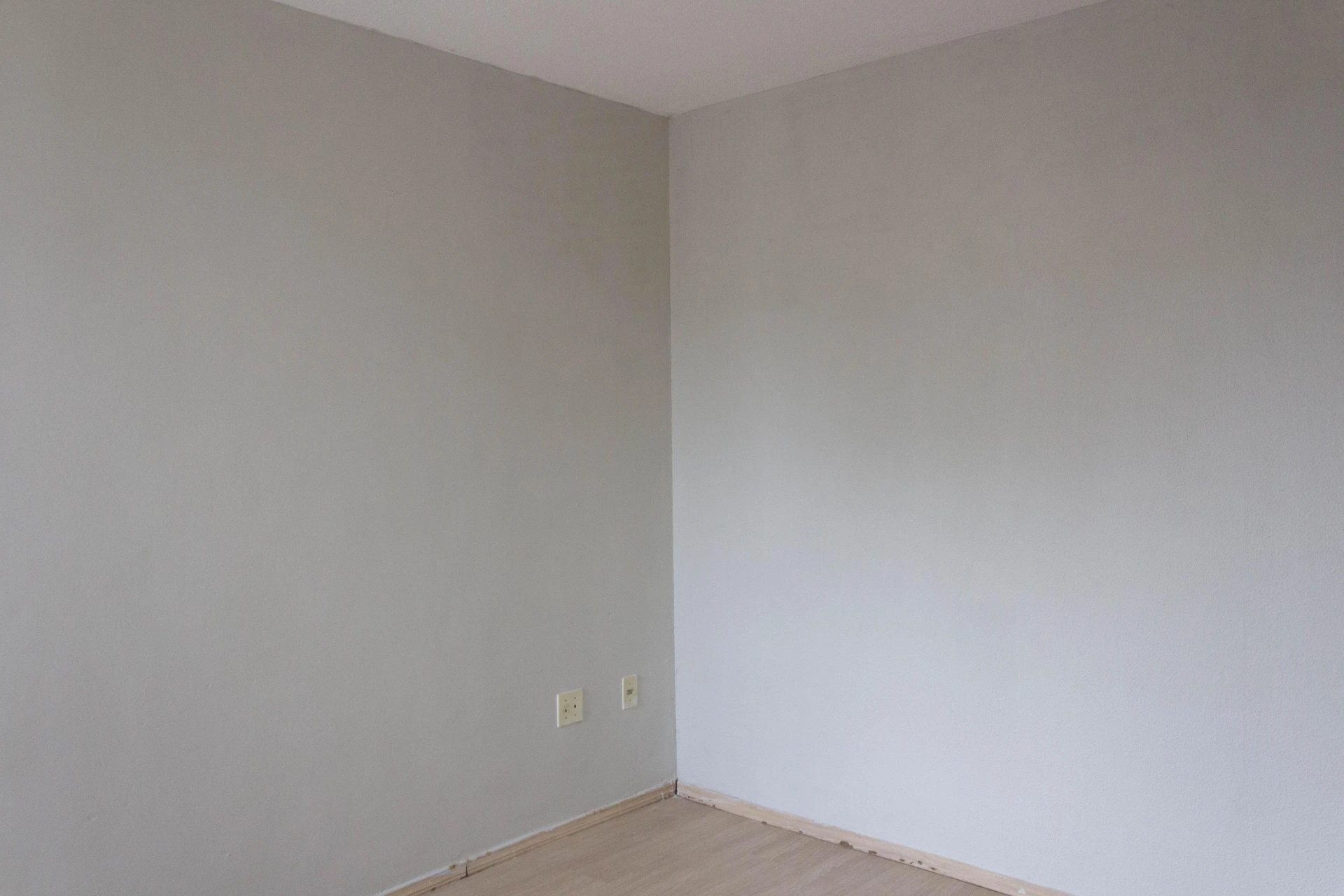 2-bedroom apartment in a building with a pool — photo 32