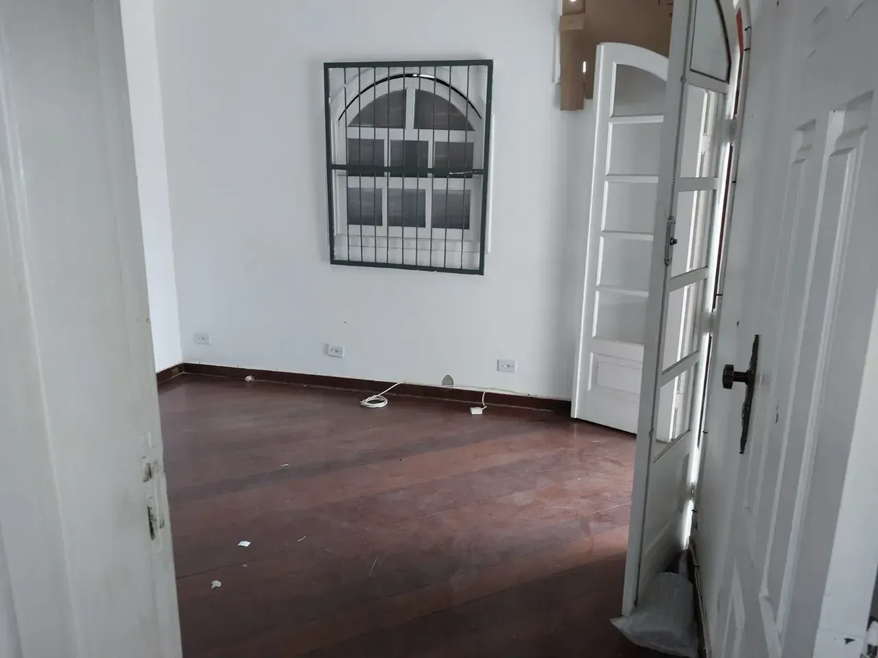 Невмебльований будинок в оренду: 3 кімнати й 5 паркомісць — photo 2