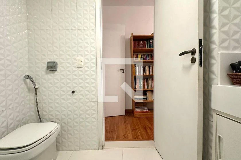 214 m² apartment with 4 bedrooms and 2 parking spaces — photo 35