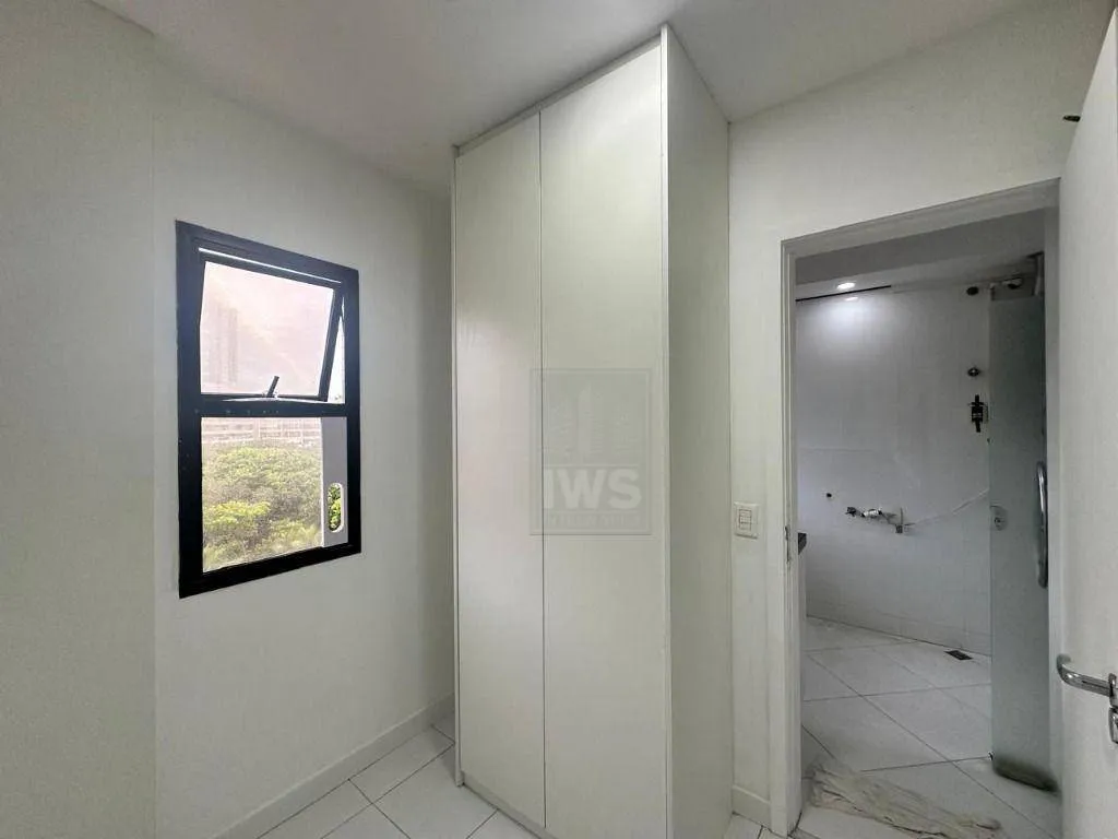 Furnished duplex penthouse with enclosed balcony — photo 51